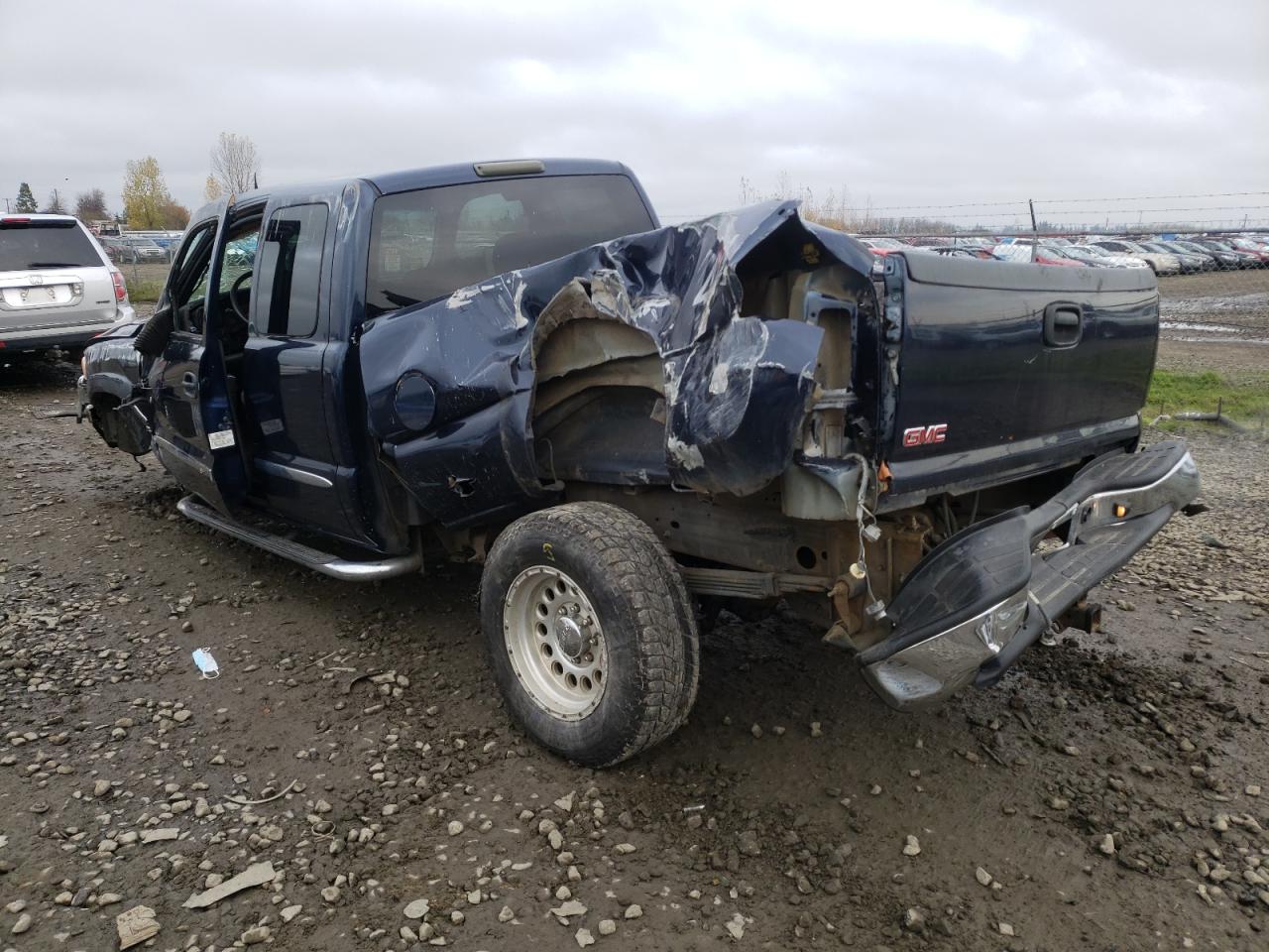 Photo 3 from auction – 2005 GMC SIERRA K25 with VIN 1GTHK29U45E217544