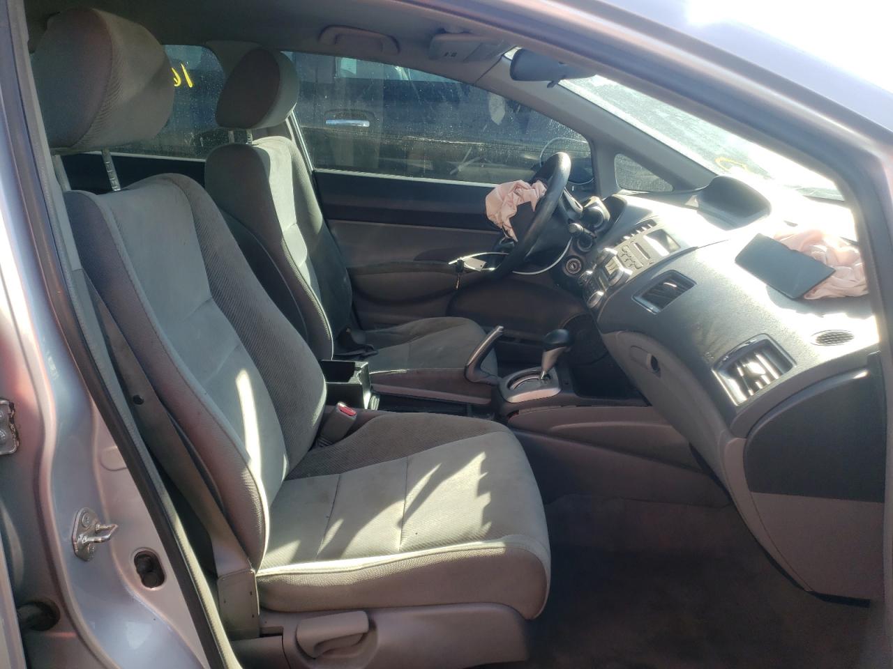 Photo 5 from auction – 2010 HONDA CIVIC LX with VIN 2HGFA1F54AH587138