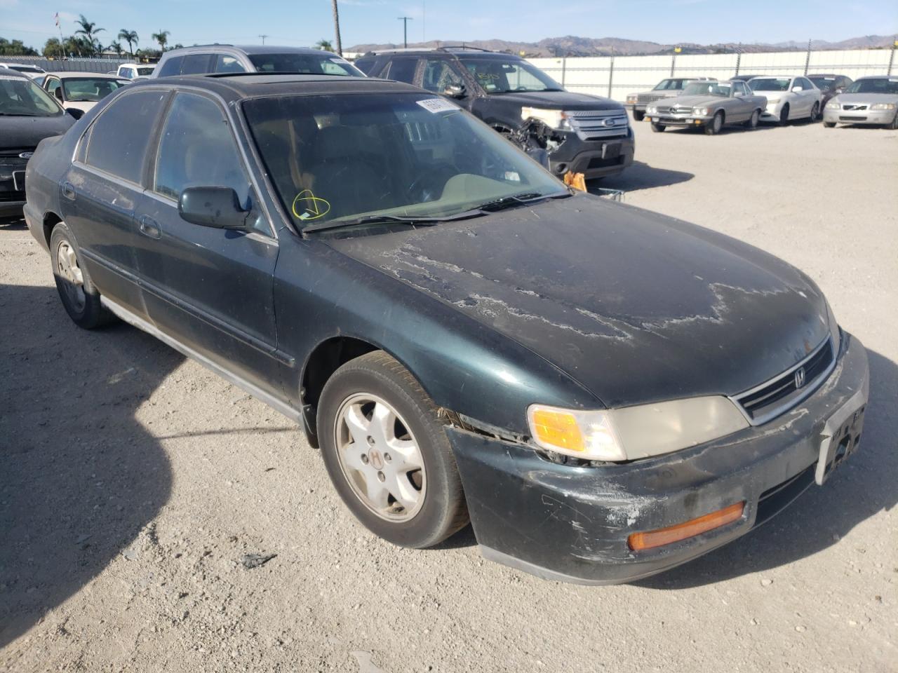HONDA ACCORD EX 1997 with VIN 1HGCE6674VA006795 - Photo from auction
