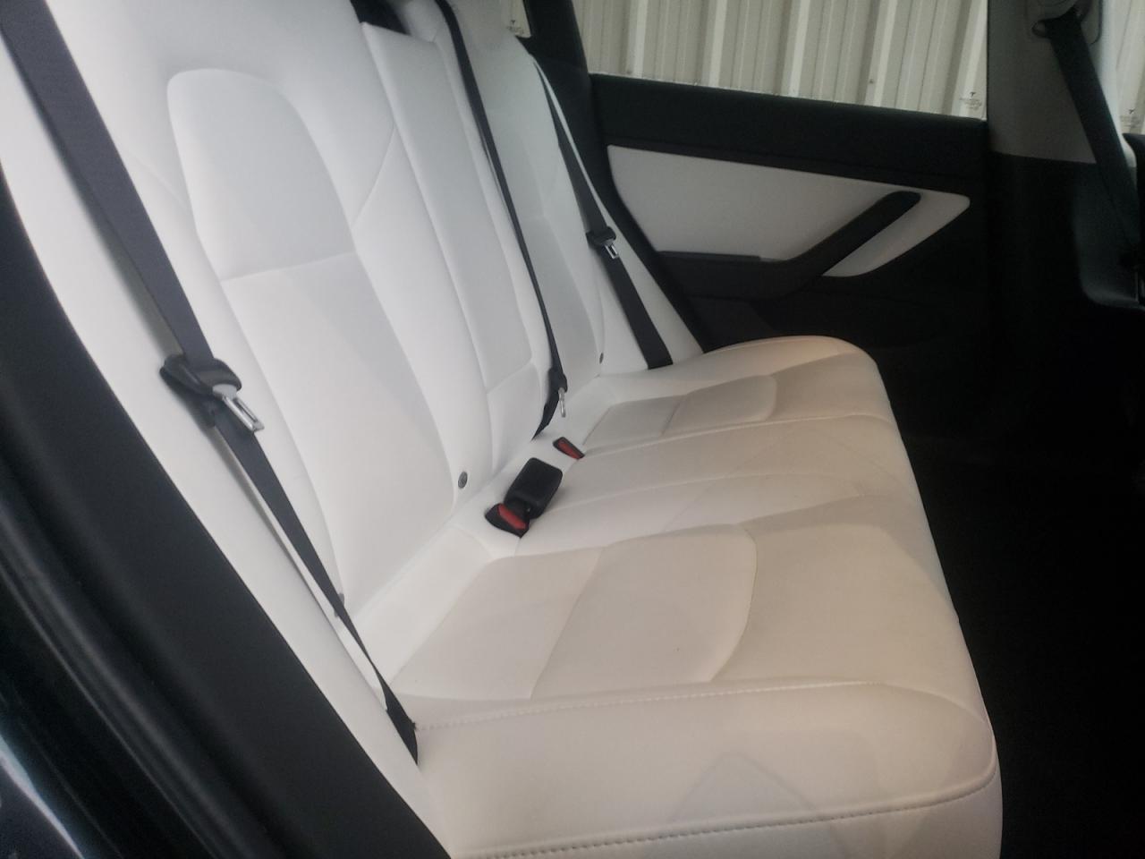 Photo 6 from auction – 2019 TESLA MODEL 3 with VIN 5YJ3E1EB8KF390817