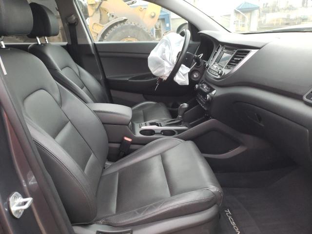 Photo 5 from auction – 2017 HYUNDAI TUCSON LIM with VIN KM8J3CA23HU517757
