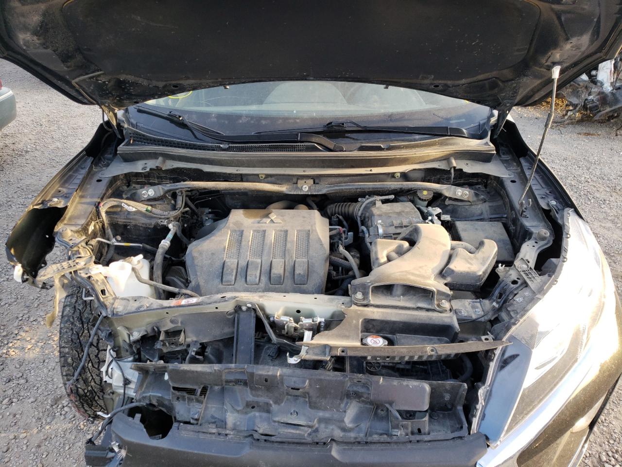 Photo 7 from auction – 2019 MITSUBISHI ECLIPSE CR with VIN JA4AT3AA4KZ031037