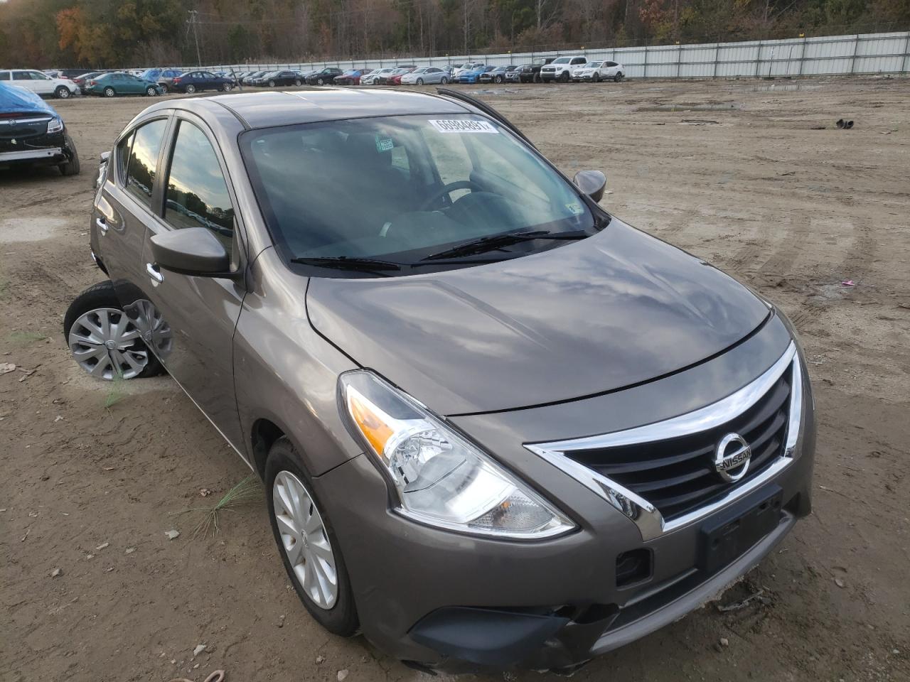 NISSAN VERSA S 2017 with VIN 3N1CN7AP3HK432043 - Photo from auction