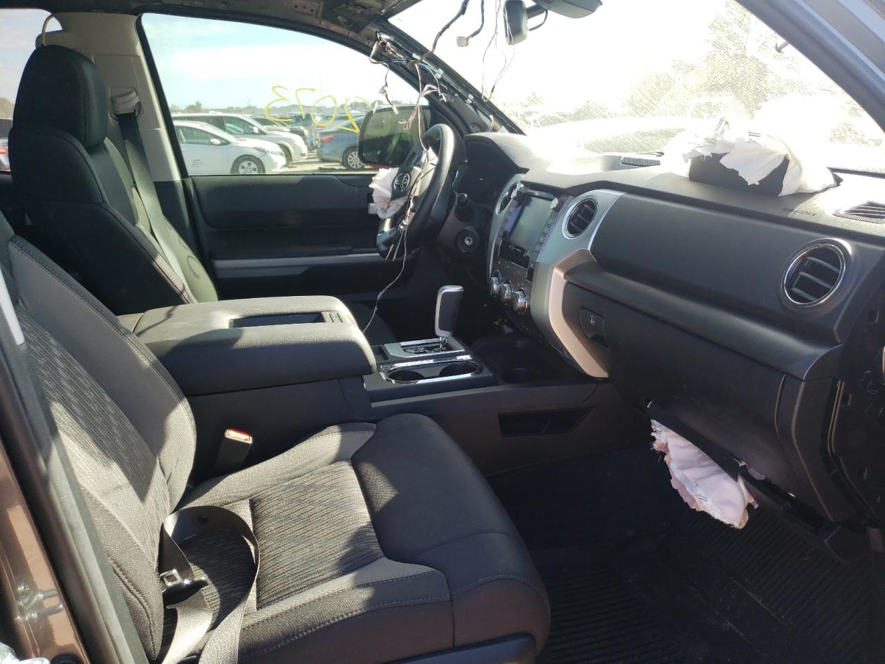 Photo 5 from auction – 2021 TOYOTA TUNDRA DOU with VIN 5TFRY5F10MX293571