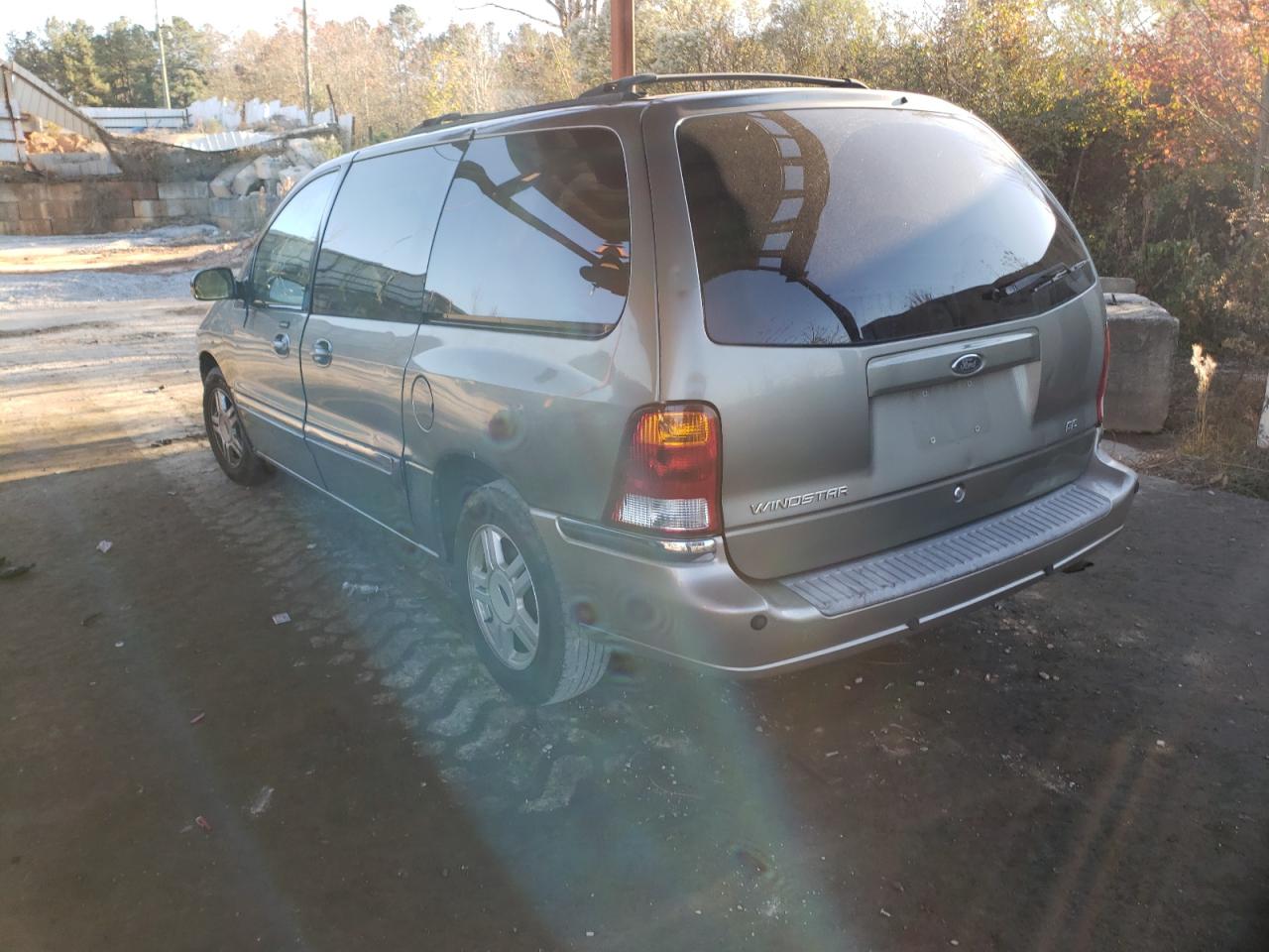 Photo 3 from auction – 2003 FORD WINDSTAR S with VIN 2FMZA52473BB78889
