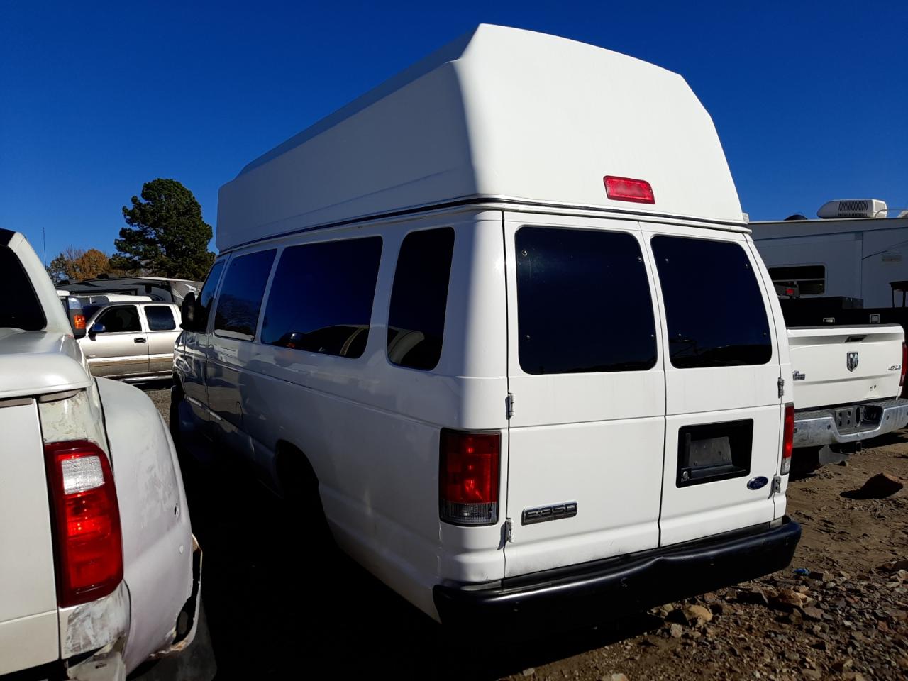 Photo 3 from auction – 2008 FORD ECONOLINE with VIN 1FT2S34L38DB16984