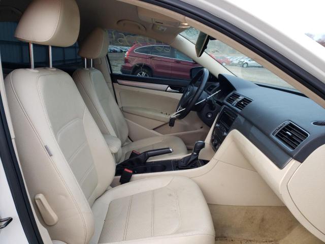 Photo 5 from auction – 2014 VOLKSWAGEN PASSAT S with VIN 1VWAT7A38EC021033