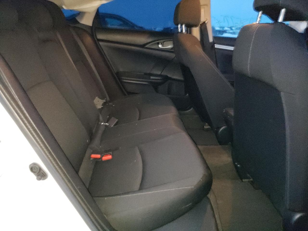 Photo 6 from auction – 2017 HONDA CIVIC LX with VIN 2HGFC2F53HH008778
