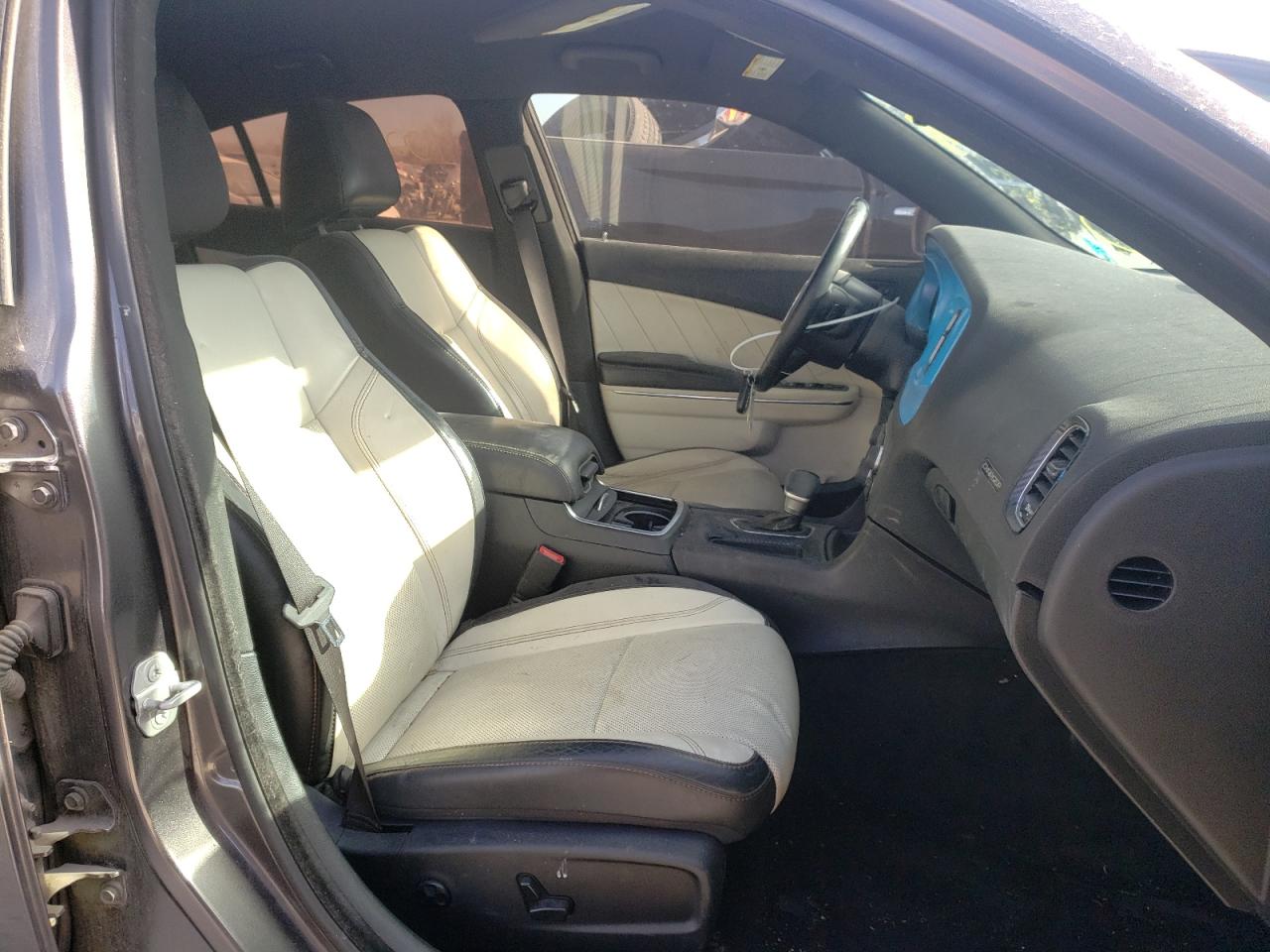 Photo 5 from auction – 2015 DODGE CHARGER SX with VIN 2C3CDXHGXFH729952