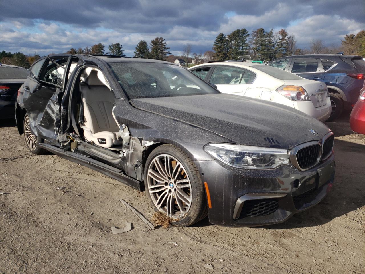 BMW M550XI 2018 with VIN WBAJB9C53JB049271 - Photo from auction