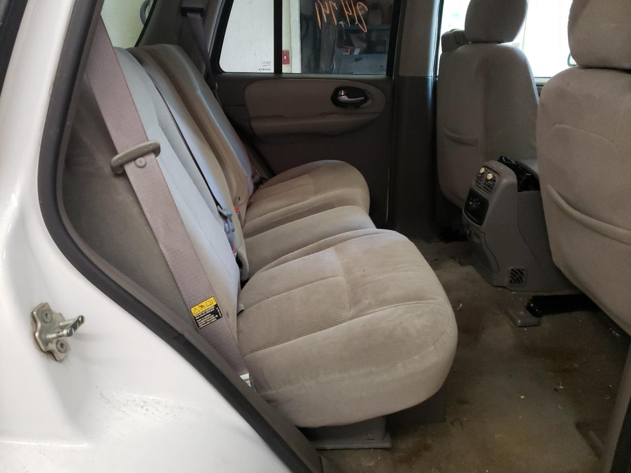 Photo 6 from auction – 2006 CHEVROLET TRAILBLAZE with VIN 1GNDT13S562120764