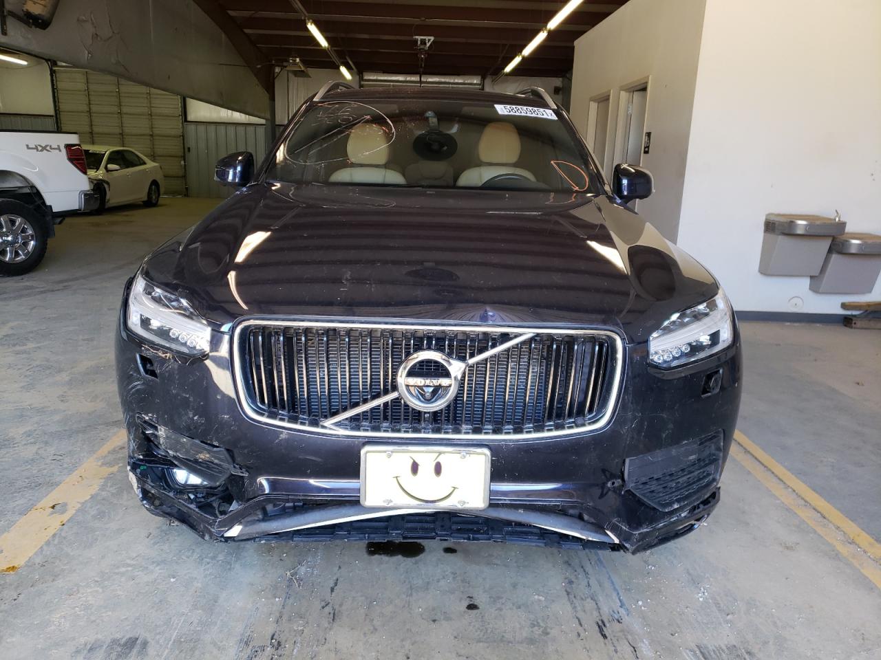 Photo 9 from auction – 2017 VOLVO XC90 T6 with VIN YV4A22PK8H1143587