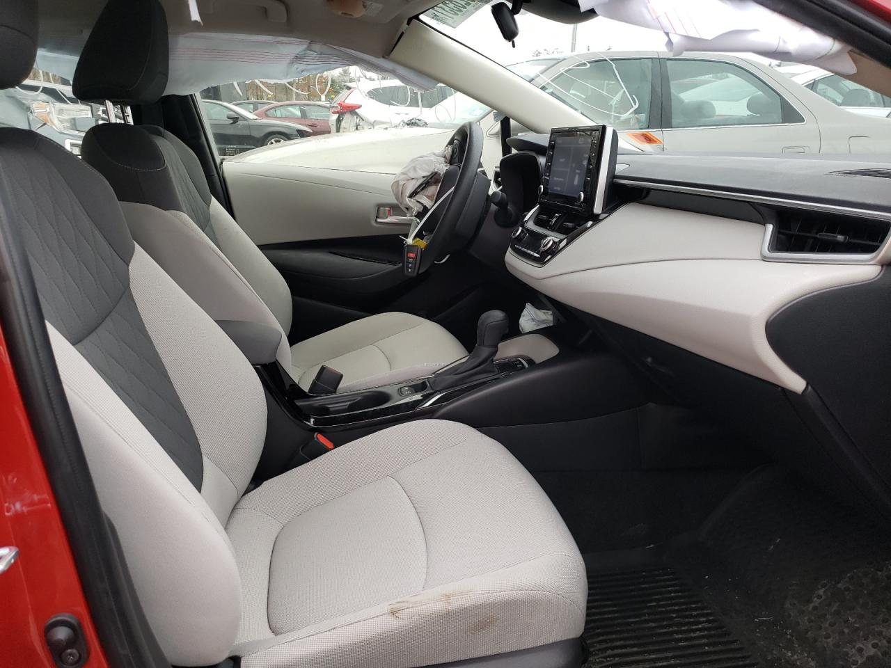 Photo 5 from auction – 2021 TOYOTA COROLLA LE with VIN JTDEAMDE6MJ021242