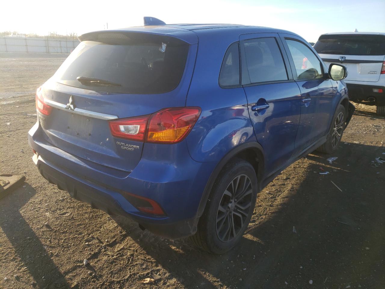 Photo 4 from auction – 2019 MITSUBISHI OUTLANDER with VIN JA4AP3AU4KU034323