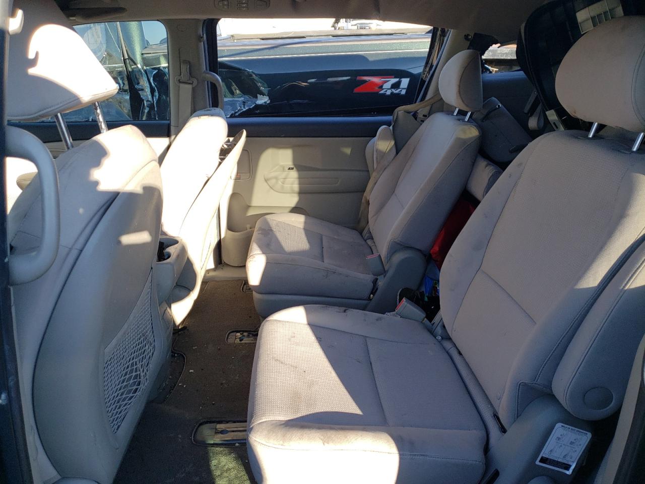 Photo 6 from auction – 2020 KIA SEDONA LX with VIN KNDMB5C19L6591346