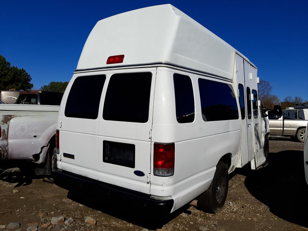 Photo 4 from auction – 2008 FORD ECONOLINE with VIN 1FT2S34L38DB16984