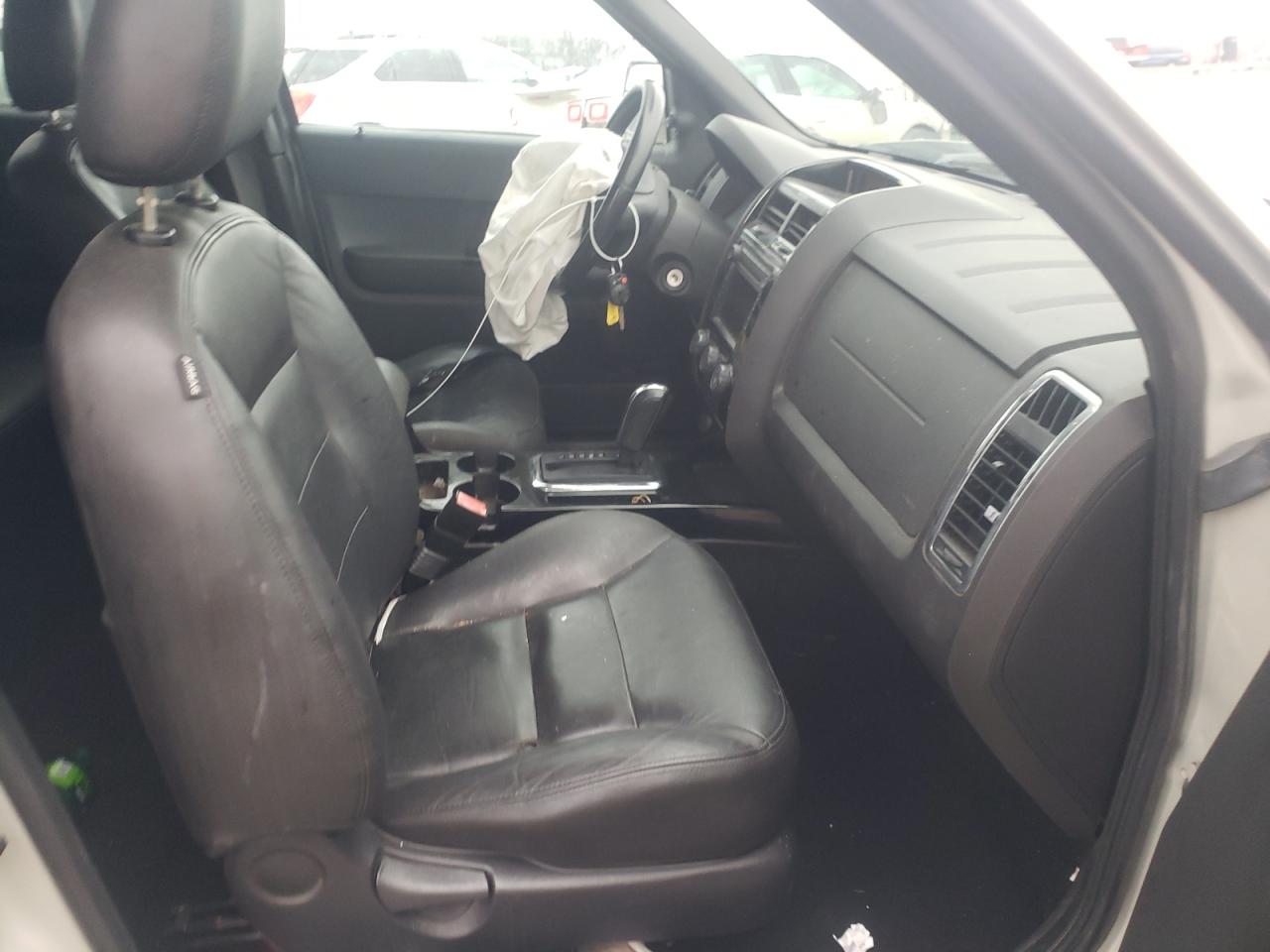 Photo 5 from auction – 2008 FORD ESCAPE LIM with VIN 1FMCU94148KA34544