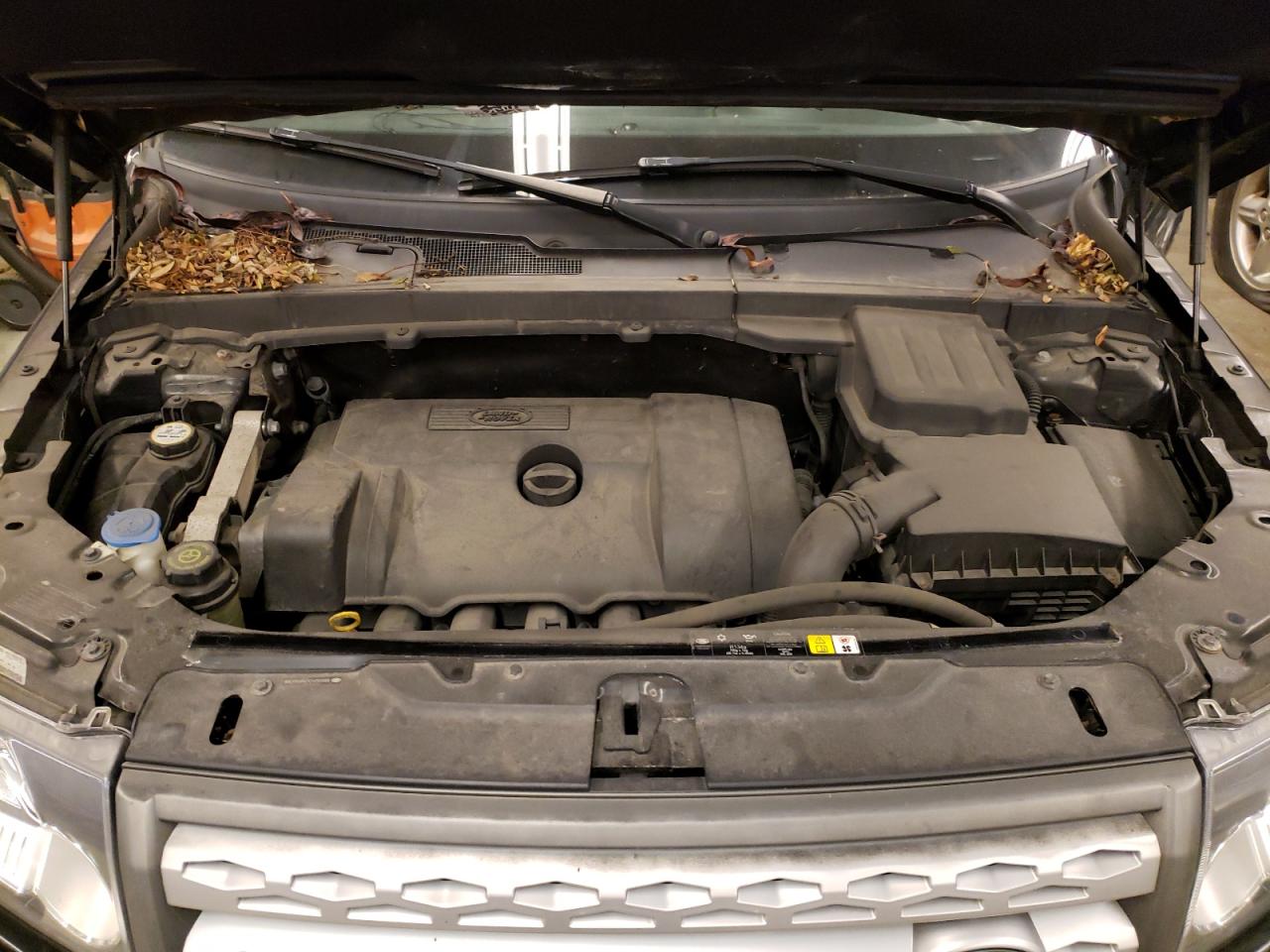 Photo 7 from auction – 2012 LAND ROVER LR2 HSE with VIN SALFR2BN7CH297058