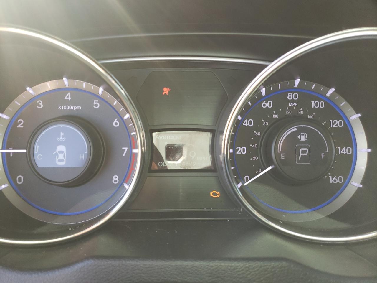 Photo 8 from auction – 2012 HYUNDAI SONATA SE with VIN 5NPEC4AB5CH350509
