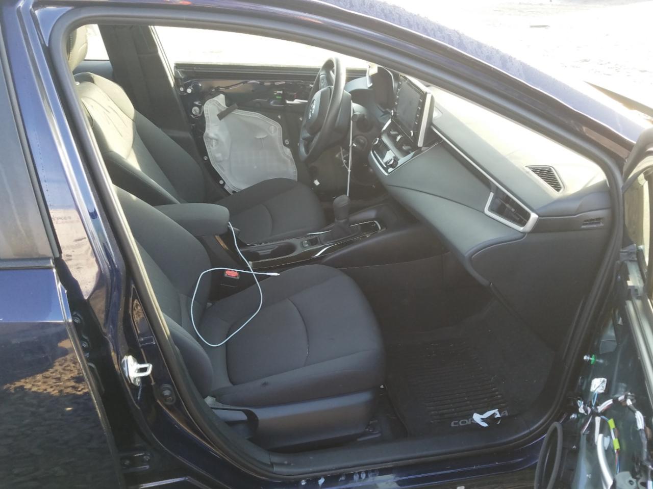 Photo 5 from auction – 2020 TOYOTA COROLLA LE with VIN 5YFEPRAE7LP124602
