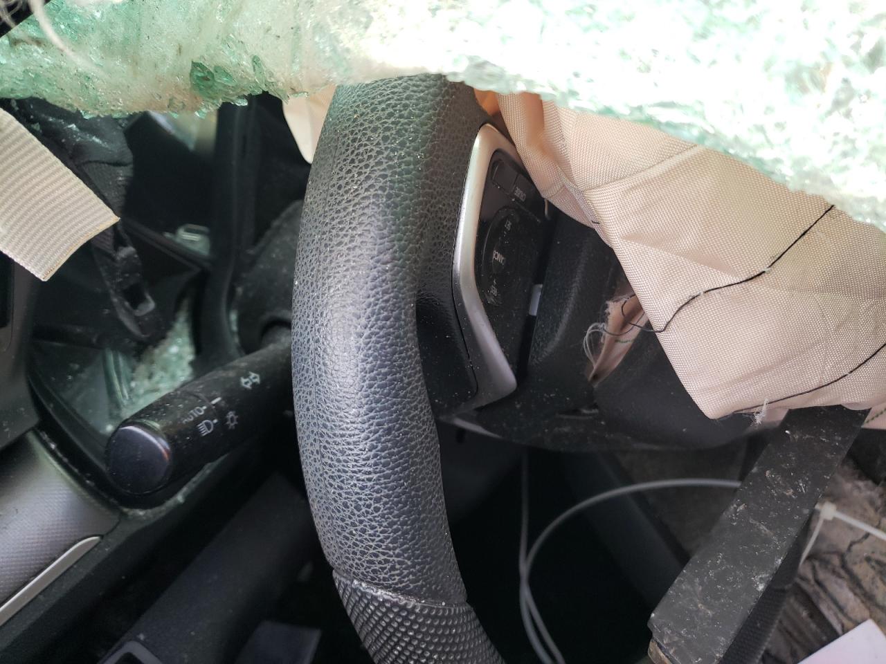 Photo 8 from auction – 2016 HONDA CIVIC LX with VIN 2HGFC4B07GH308120