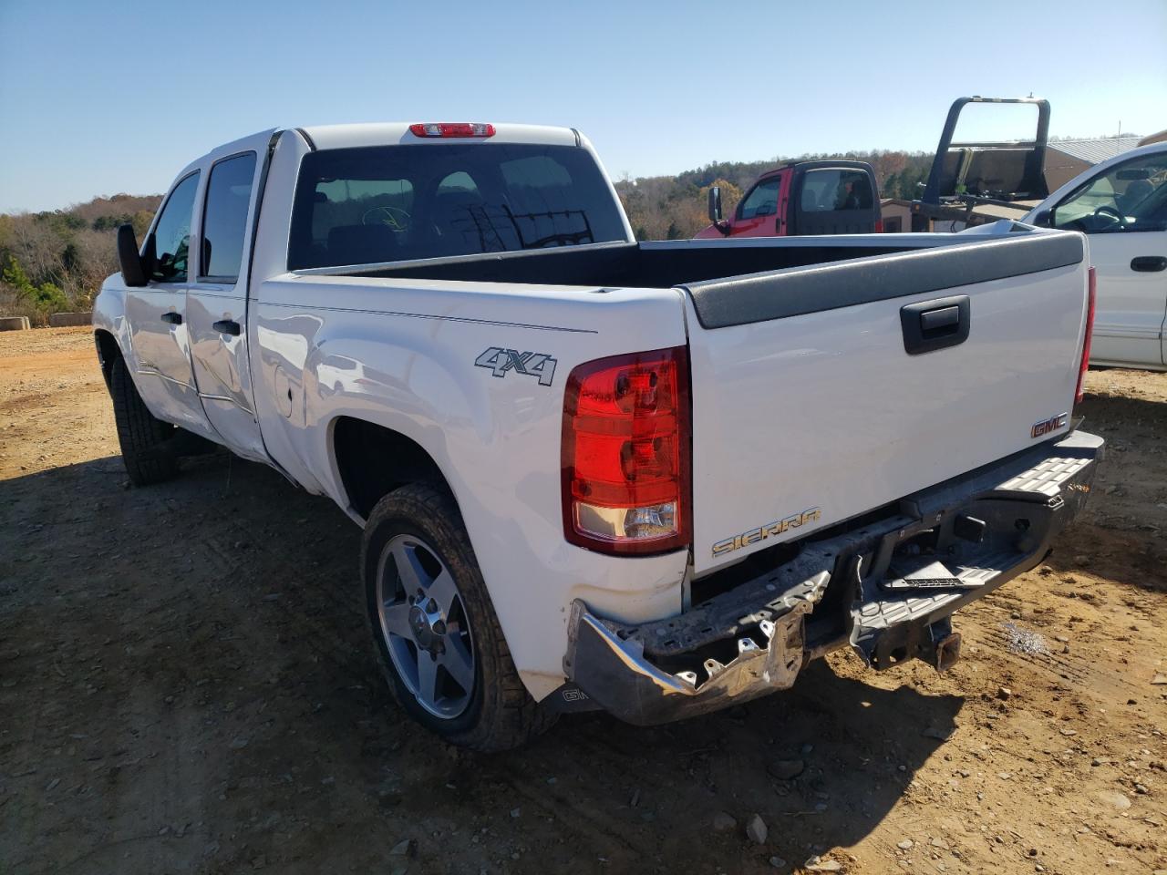 Photo 3 from auction – 2013 GMC SIERRA K25 with VIN 1GT12ZCG2DF219900