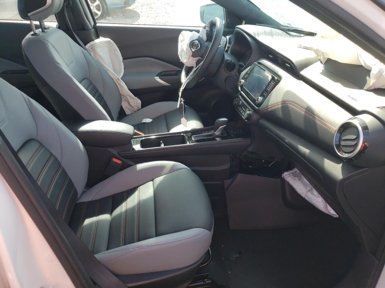 Photo 5 from auction – 2021 NISSAN KICKS SR with VIN 3N1CP5DV3ML541681