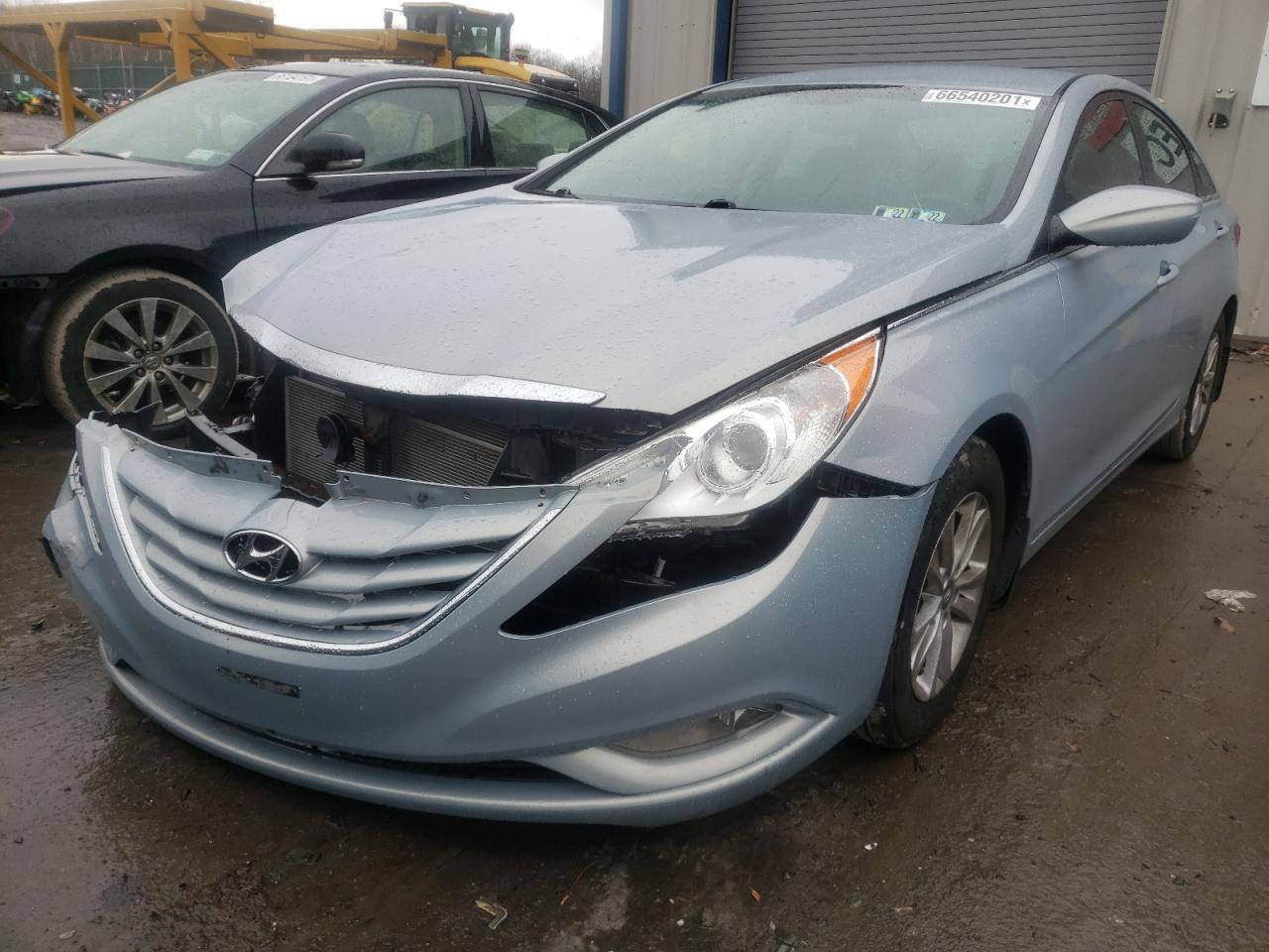Photo 2 from auction – 2013 HYUNDAI SONATA GLS with VIN 5NPEB4AC8DH560003