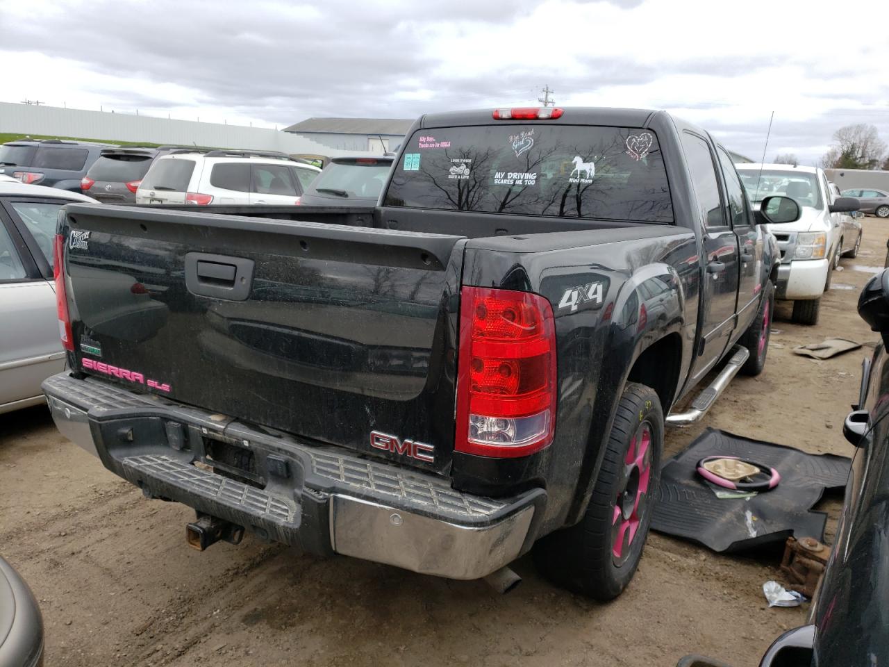 Photo 4 from auction – 2011 GMC SIERRA K15 with VIN 3GTP2VE32BG376383