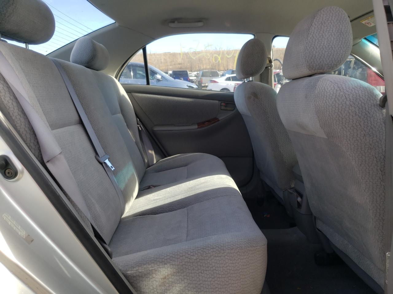 Photo 6 from auction – 2004 TOYOTA COROLLA CE with VIN JTDBR32E142041921
