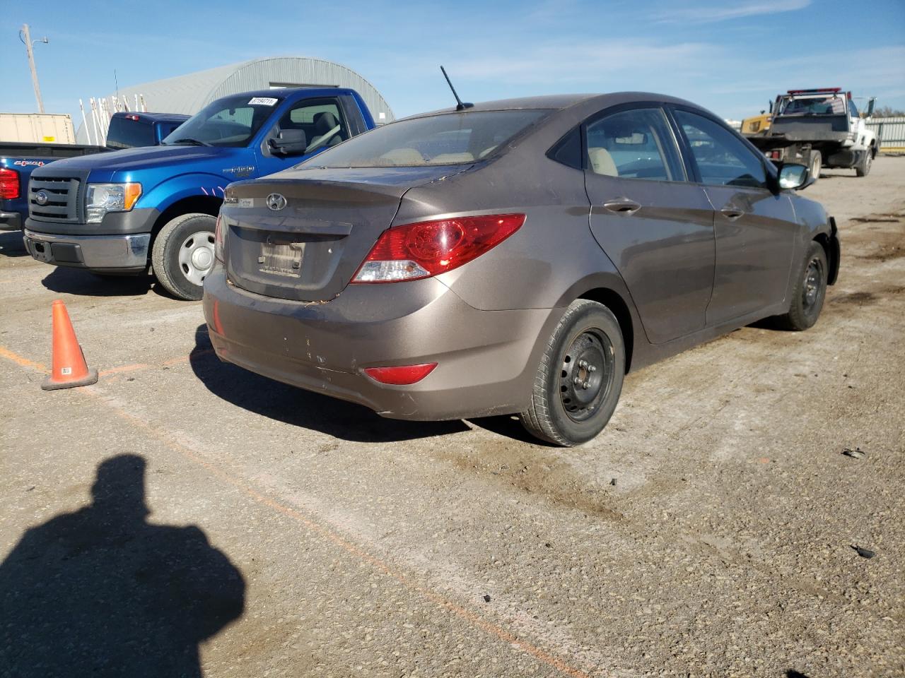 Photo 4 from auction – 2013 HYUNDAI ACCENT GLS with VIN KMHCT4AE9DU522870