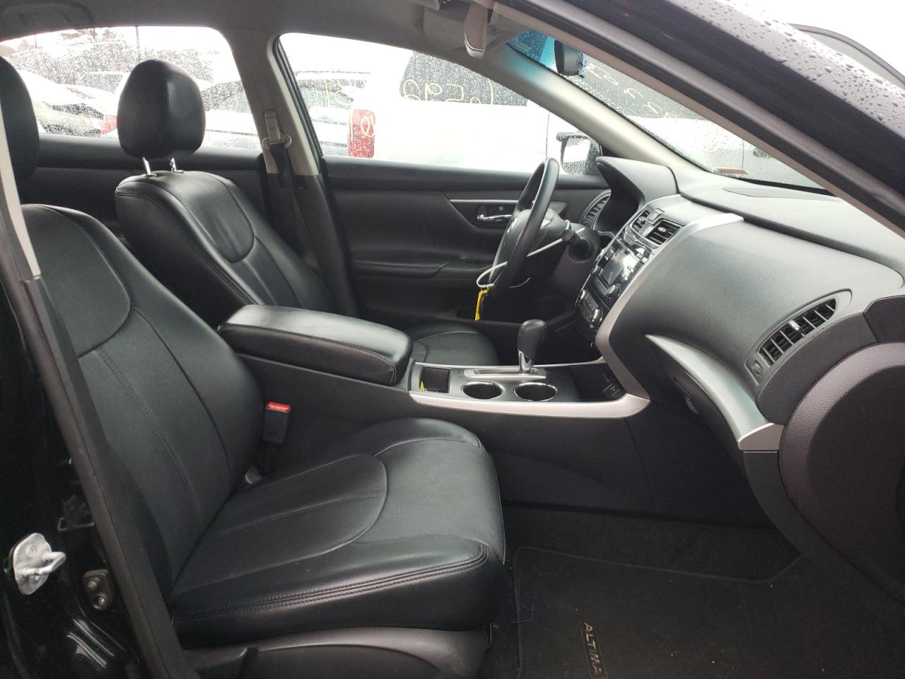 Photo 5 from auction – 2015 NISSAN ALTIMA 2.5 with VIN 1N4AL3AP0FC256631