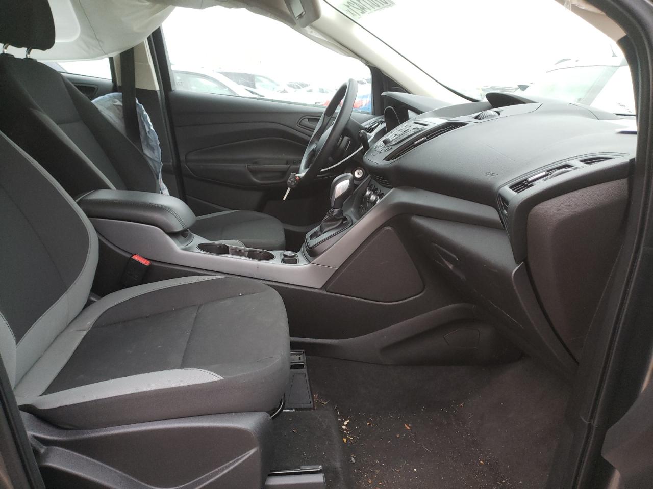 Photo 5 from auction – 2014 FORD ESCAPE S with VIN 1FMCU0F76EUB56979