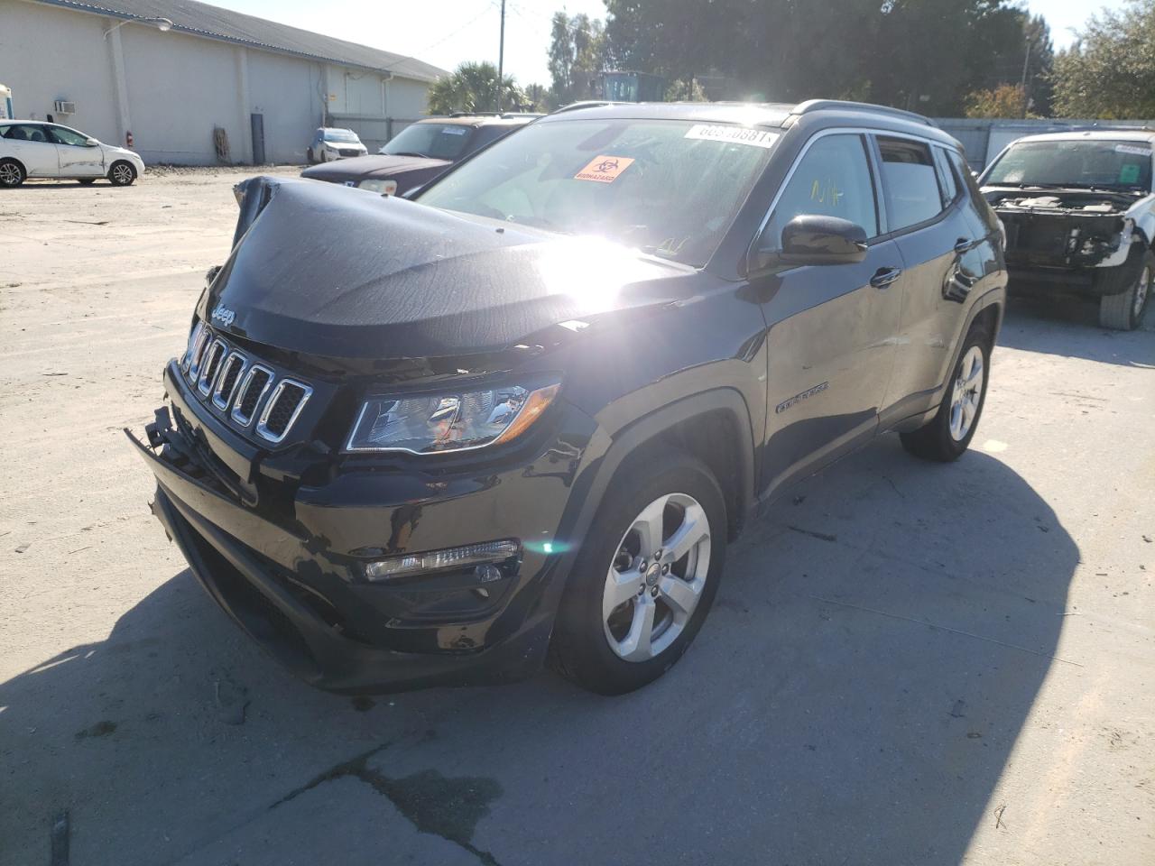 Foto 2 de la subasta – 2018 JEEP COMPASS LA con VIN 3C4NJCBB9JT462323