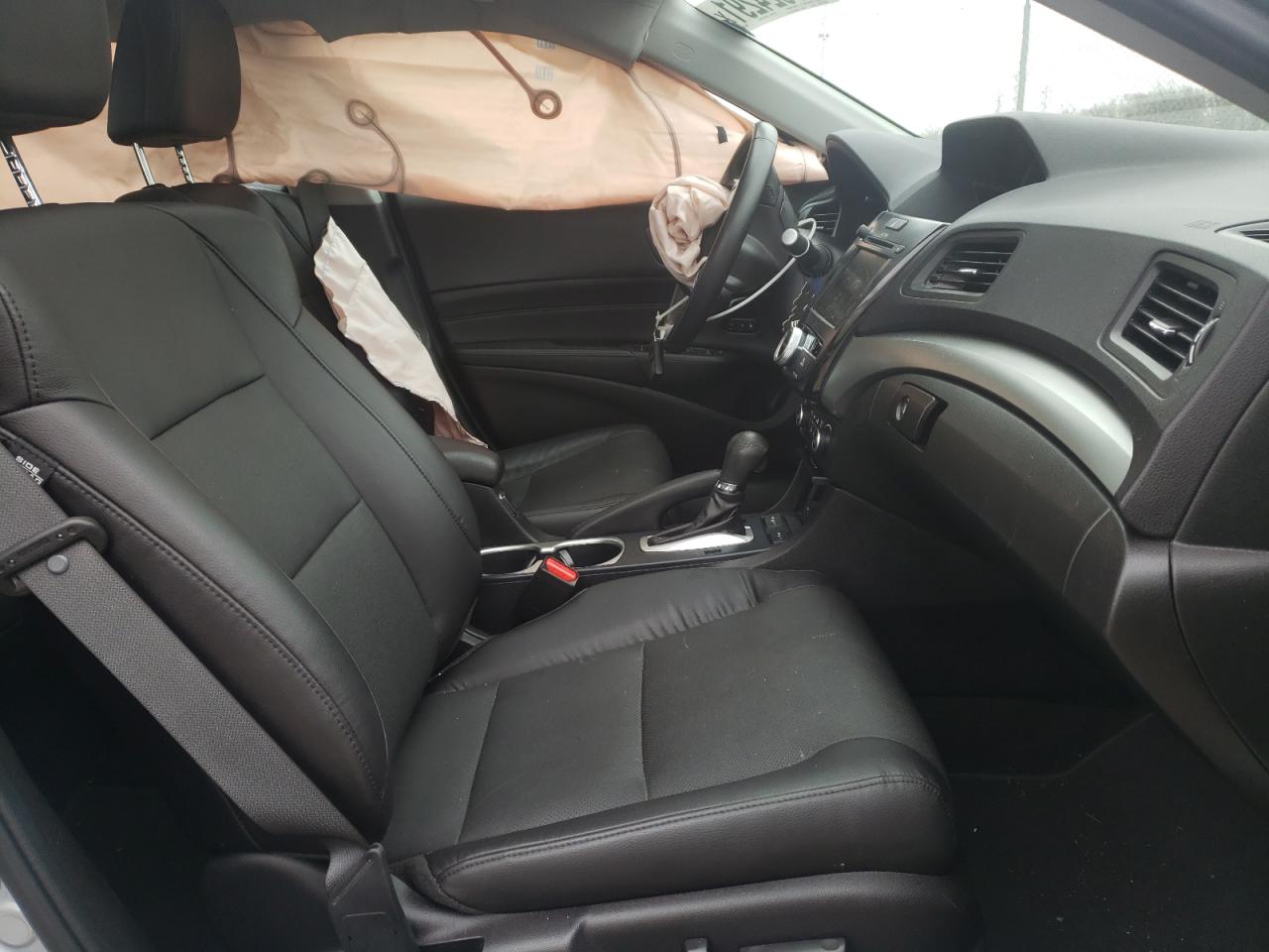 Photo 5 from auction – 2017 ACURA ILX PREMIU with VIN 19UDE2F7XHA003207