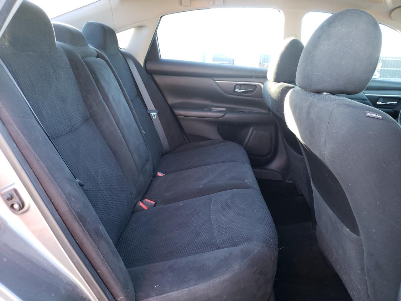 Photo 6 from auction – 2015 NISSAN ALTIMA SV with VIN 1N4AL3APXFC571047