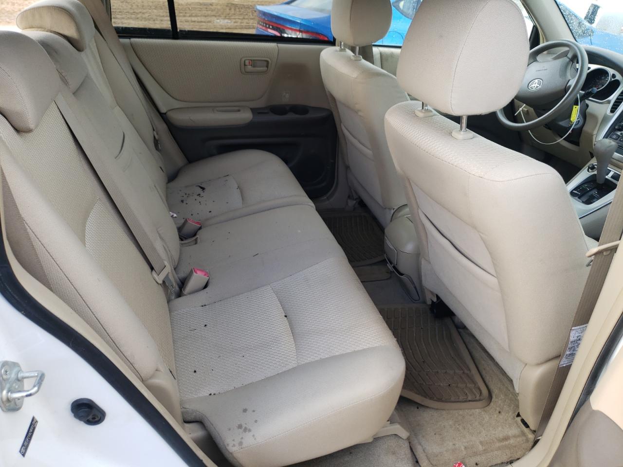 Photo 6 from auction – 2004 TOYOTA HIGHLANDER with VIN JTEGP21A240017848