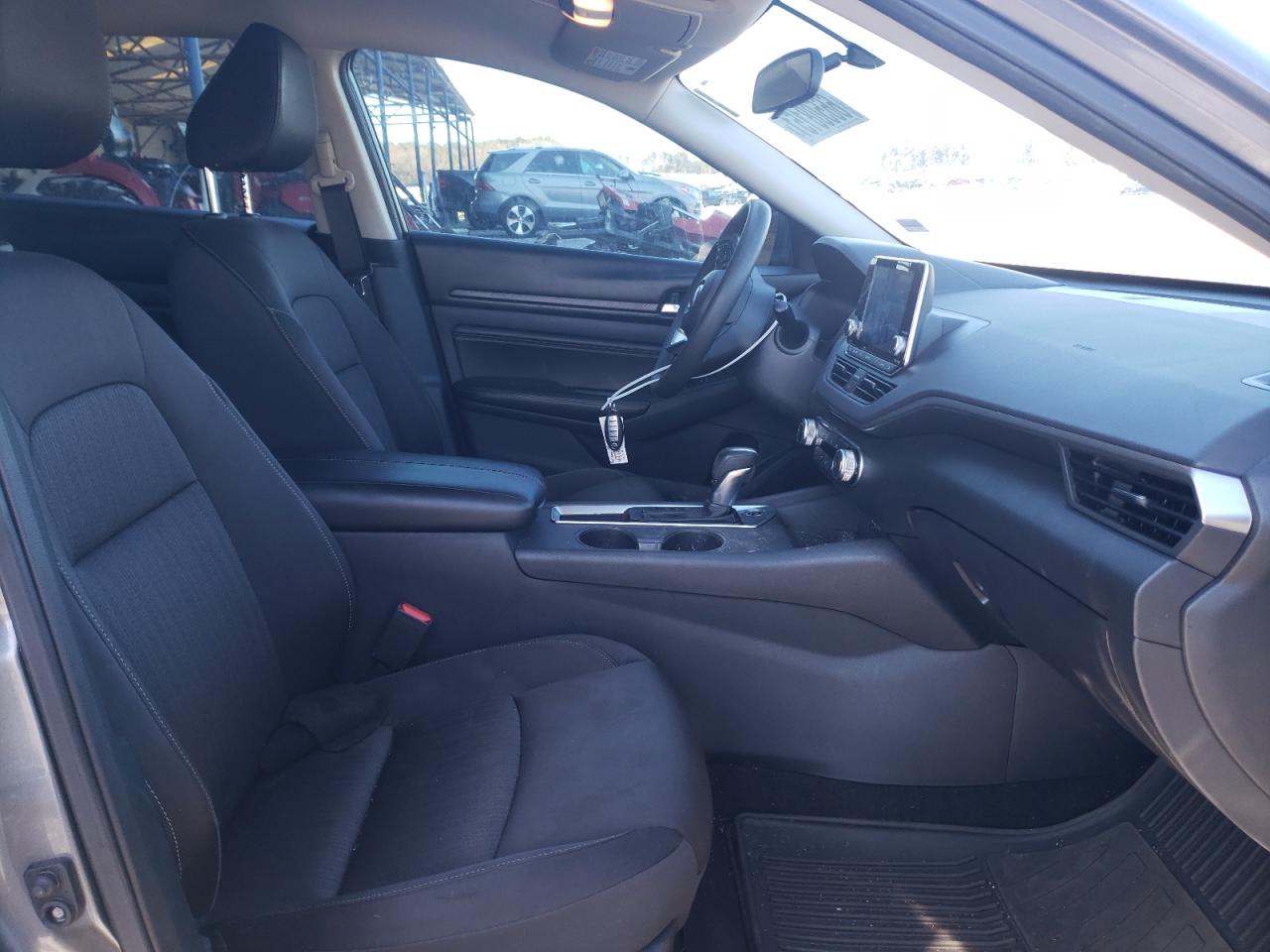 Photo 5 from auction – 2019 NISSAN ALTIMA S with VIN 1N4BL4BV5KC243715