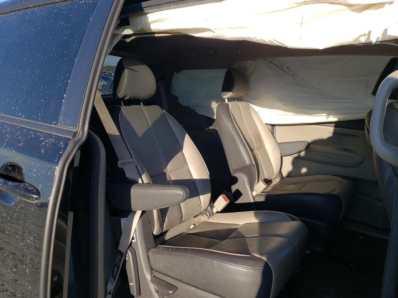 Photo 6 from auction – 2017 KIA SEDONA LX with VIN KNDMB5C19H6284279