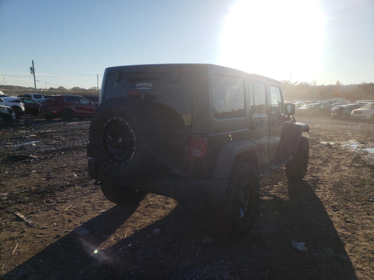 Photo 4 from auction – 2016 JEEP WRANGLER U with VIN 1C4BJWDG0GL103525