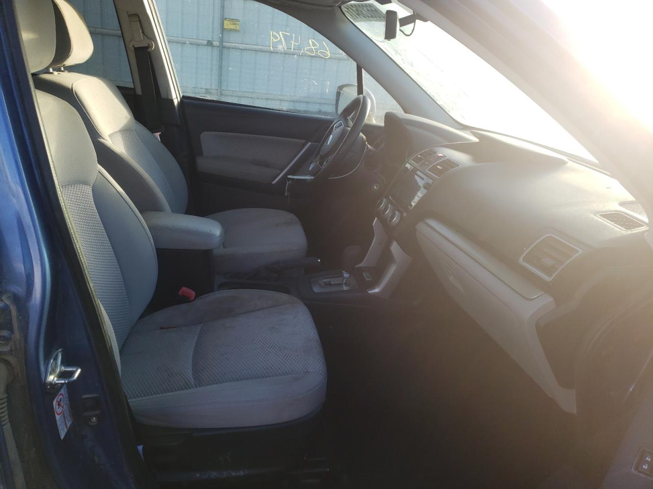 Photo 5 from auction – 2017 SUBARU FORESTER 2 with VIN JF2SJAEC0HH546794