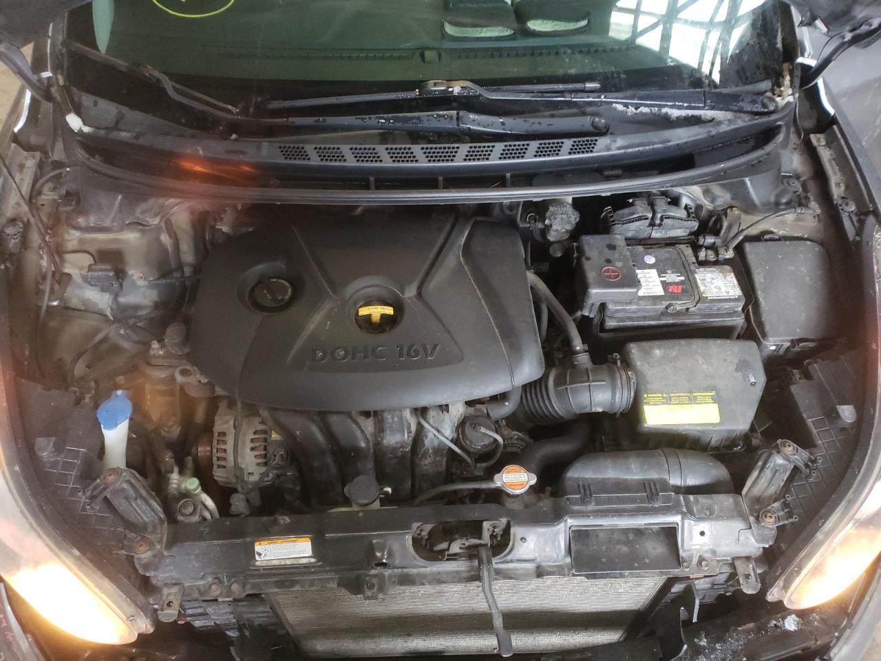 Photo 7 from auction – 2012 HYUNDAI ELANTRA GL with VIN 5NPDH4AE0CH088437