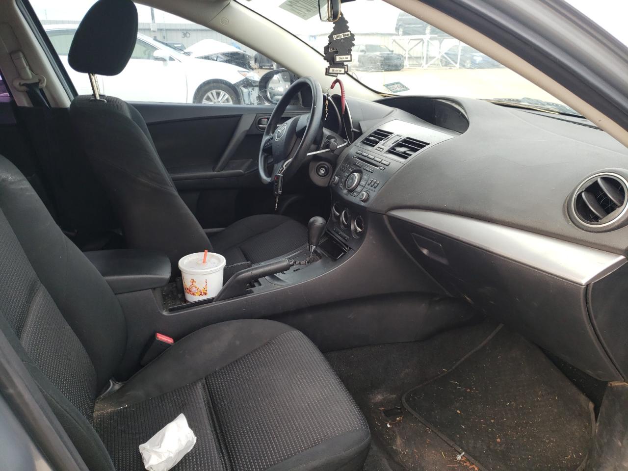 Photo 5 from auction – 2012 MAZDA 3 I with VIN JM1BL1UG3C1591064