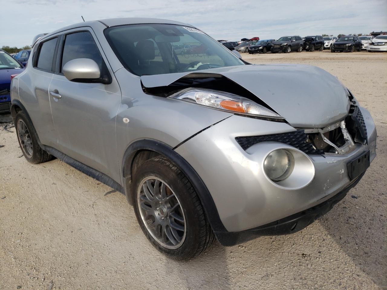 NISSAN JUKE S 2012 with VIN JN8AF5MV5CT124648 - Photo from auction