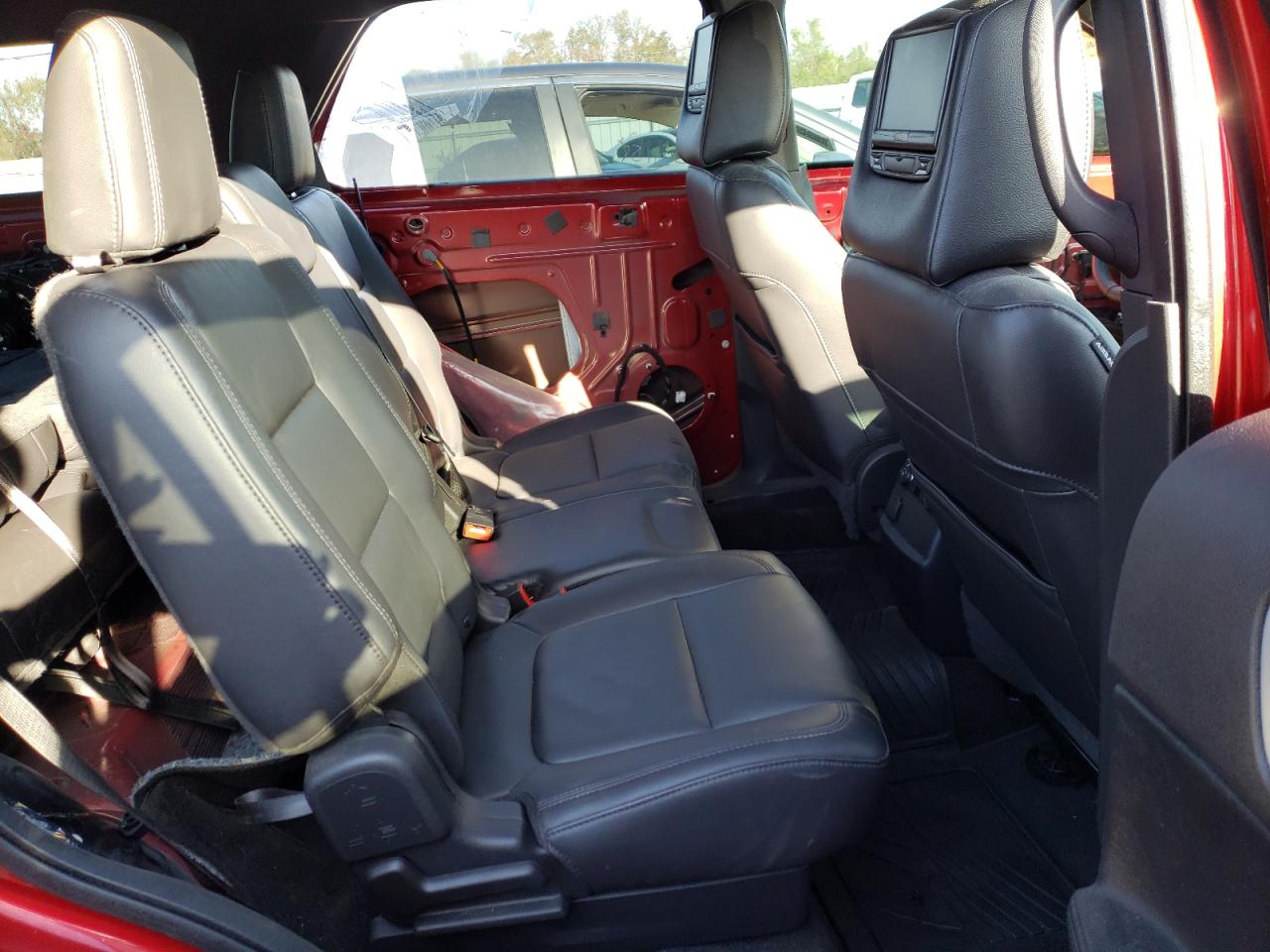 Photo 6 from auction – 2015 FORD EXPLORER X with VIN 1FM5K7D88FGA92883