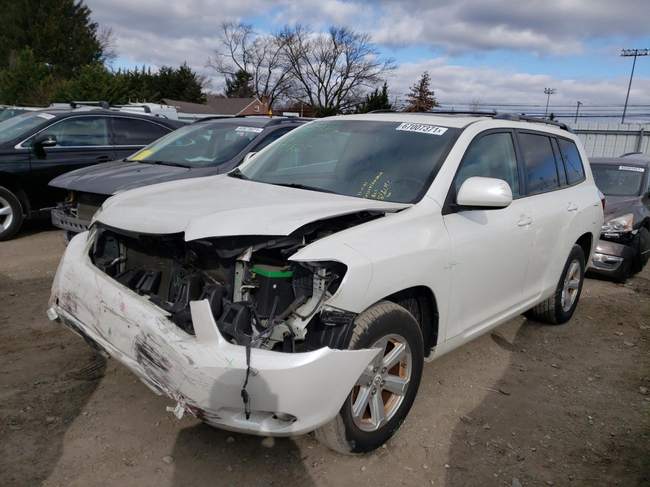 Photo 2 from auction – 2010 TOYOTA HIGHLANDER with VIN 5TDJK3EH4AS034732