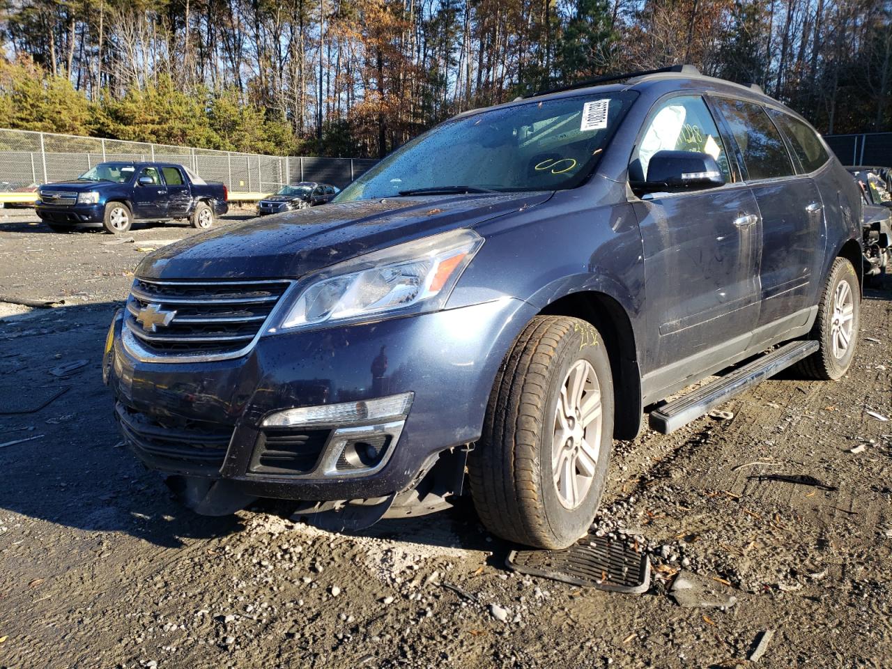 Photo 2 from auction – 2015 CHEVROLET TRAVERSE L with VIN 1GNKRGKD2FJ352174