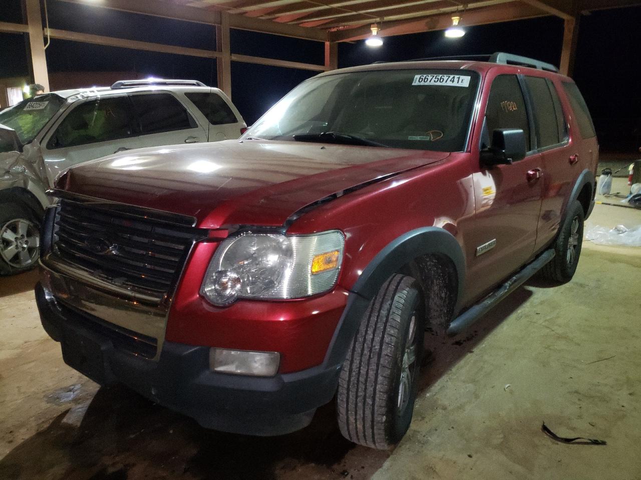 Photo 2 from auction – 2007 FORD EXPLORER X with VIN 1FMEU63E47UB58876