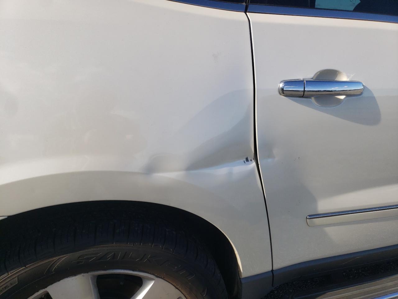 Photo 9 from auction – 2011 CHEVROLET TRAVERSE L with VIN 1GNKVLED3BJ139325