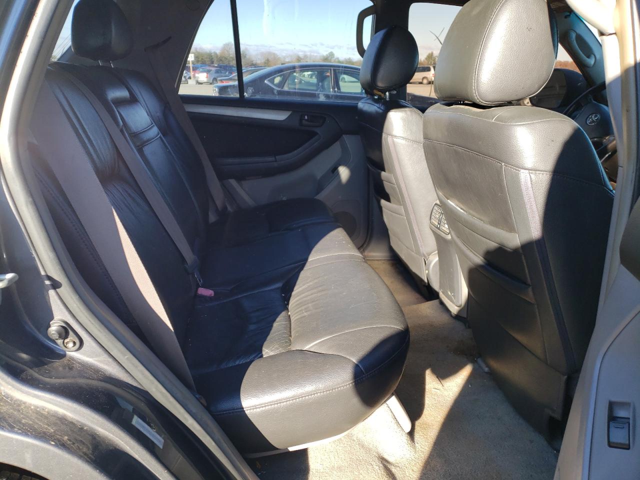 Photo 6 from auction – 2004 TOYOTA 4RUNNER SR with VIN JTEBT14R248011339